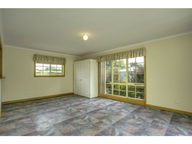 43 Freshwater Point Road, Legana TAS 7277