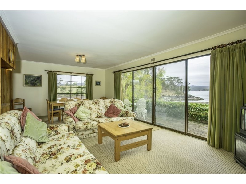 61 West Bay Road, Rowella TAS 7270