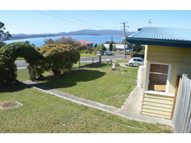 5 Bagot Street, Beauty Point TAS 7270