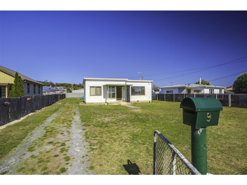9 Beatty Street, Beauty Point TAS 7270