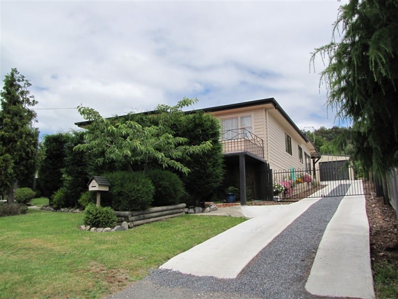 53 Douglas Street, Beaconsfield TAS 7270