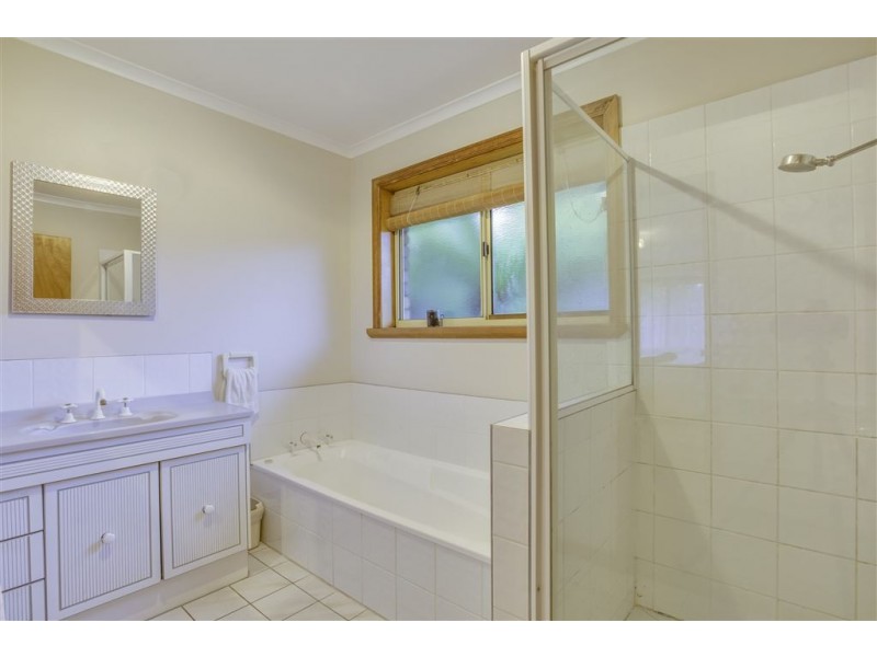 2/16 McCullagh Crt, Legana TAS 7277
