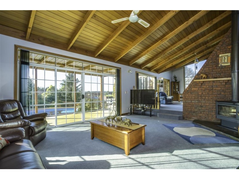 34 Douglas Street, Beaconsfield TAS 7270