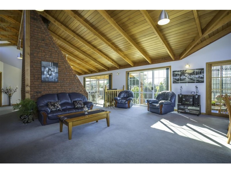 34 Douglas Street, Beaconsfield TAS 7270
