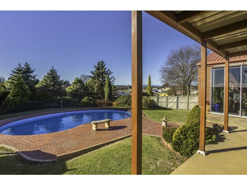 34 Douglas Street, Beaconsfield TAS 7270