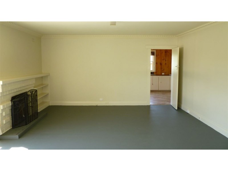 2 Bernard Street, Beaconsfield TAS 7270
