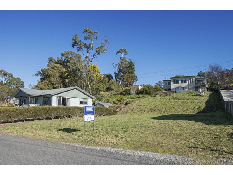 1B Kemps Parade, Beauty Point TAS 7270