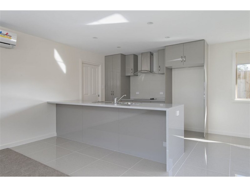 1/6 Papunya Place, Legana TAS 7277