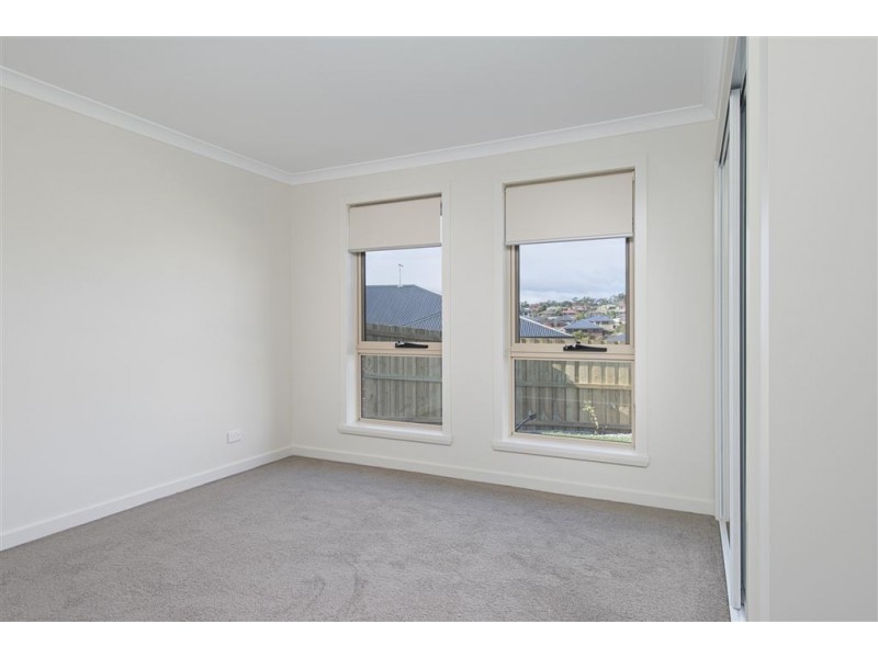 1/6 Papunya Place, Legana TAS 7277