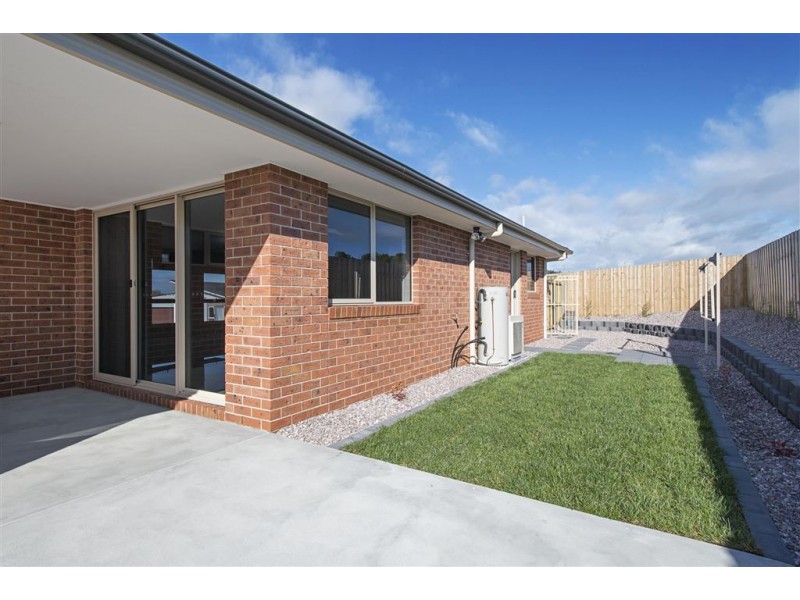 1/6 Papunya Place, Legana TAS 7277