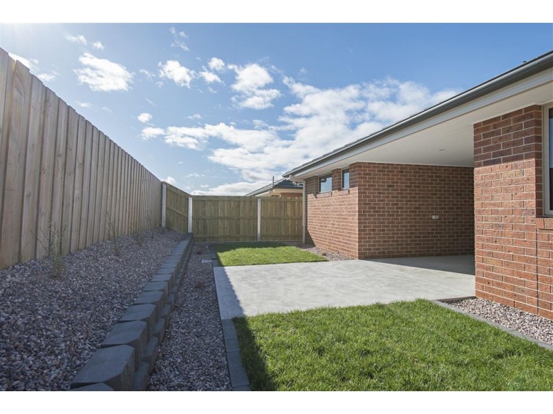 1/6 Papunya Place, Legana TAS 7277