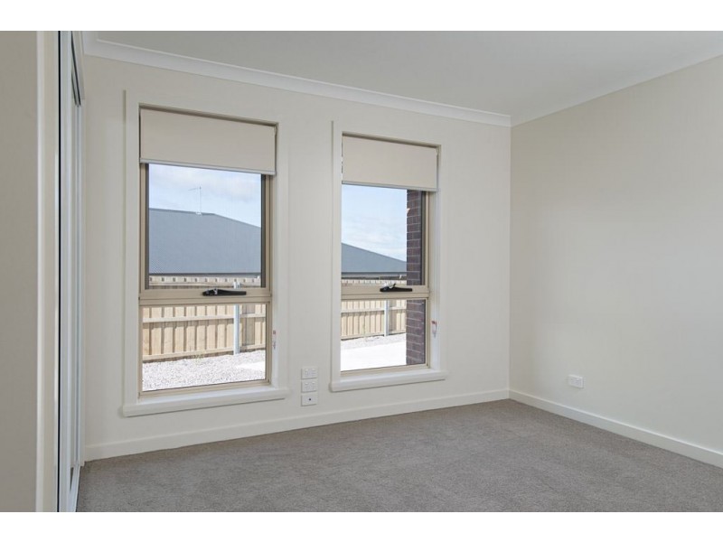 2/6 Papunya Place, Legana TAS 7277