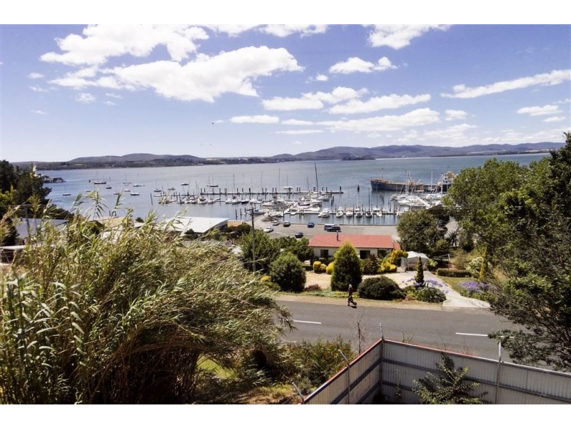125 Flinders Street, Beauty Point TAS 7270