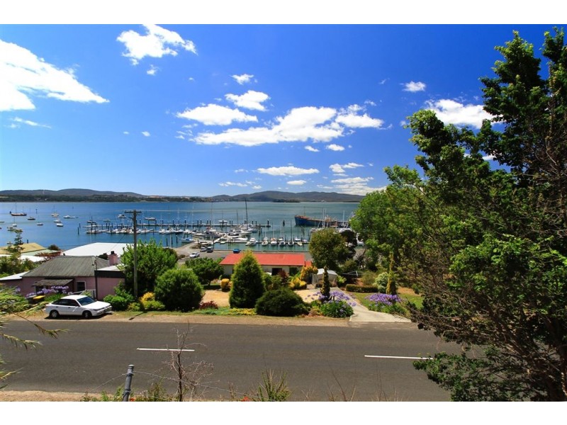 125 Flinders Street, Beauty Point TAS 7270