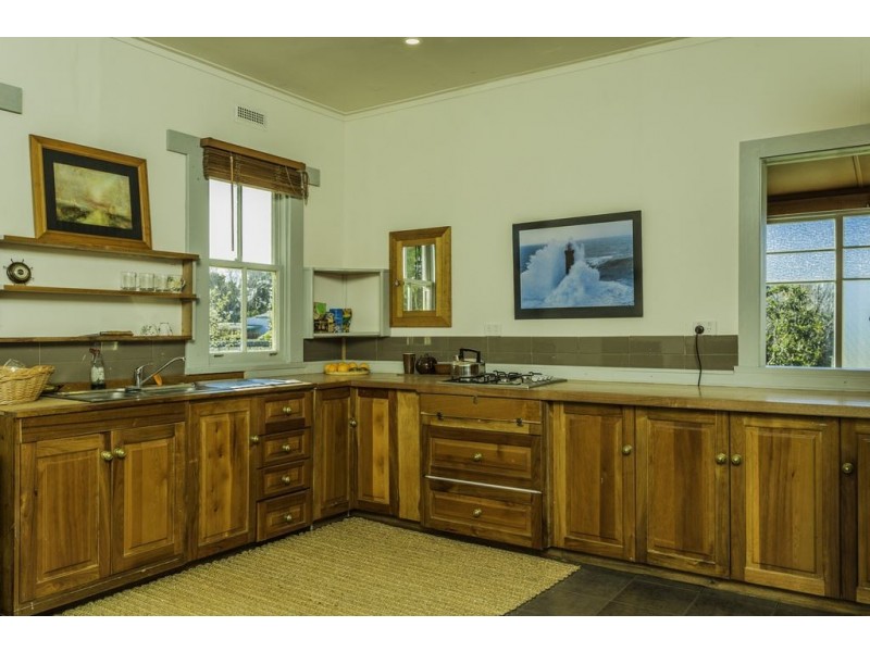 242 Flinders st, Beauty Point TAS 7270