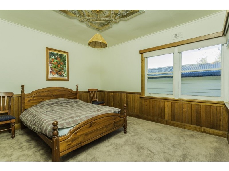 242 Flinders st, Beauty Point TAS 7270