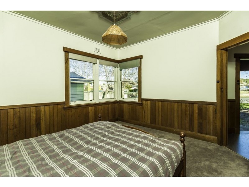 242 Flinders st, Beauty Point TAS 7270