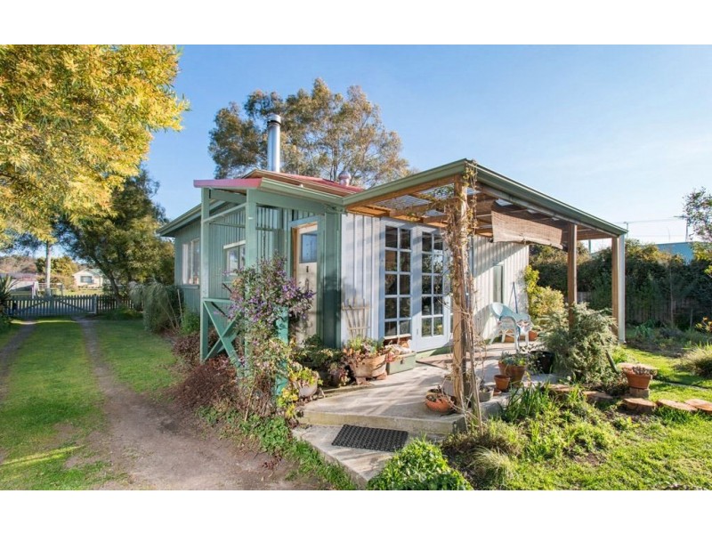 26 Beatty Street, Beauty Point TAS 7270