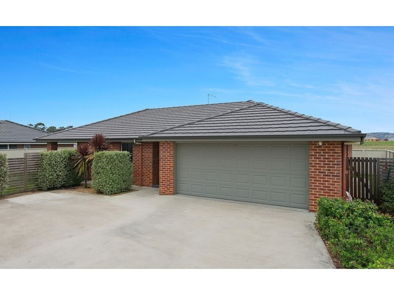 2/6 Jonagold Grove, Legana TAS 7277