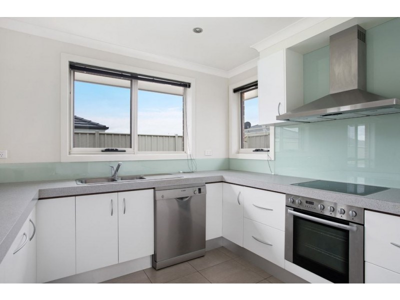 2/6 Jonagold Grove, Legana TAS 7277