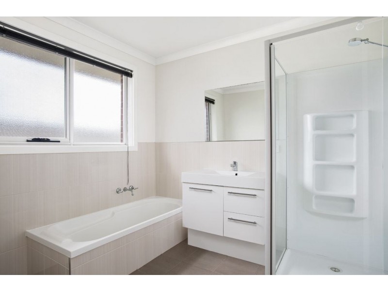 2/6 Jonagold Grove, Legana TAS 7277