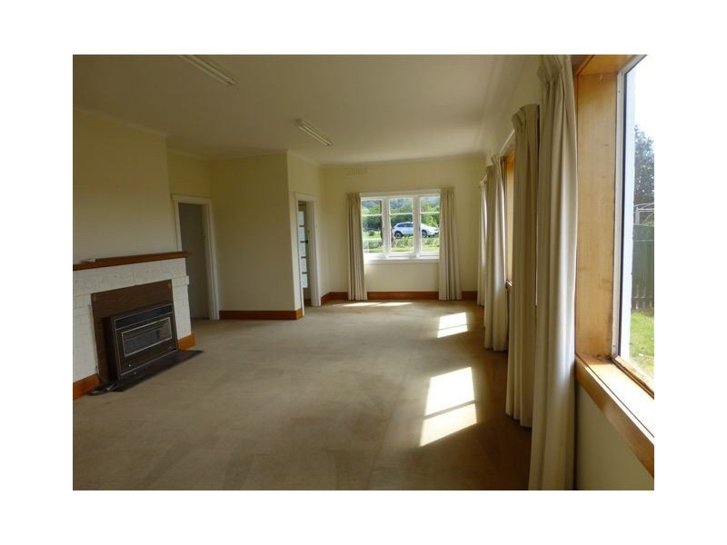 1 Dally Street, Beaconsfield TAS 7270