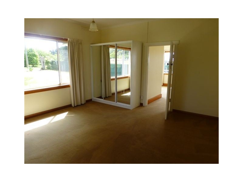 1 Dally Street, Beaconsfield TAS 7270