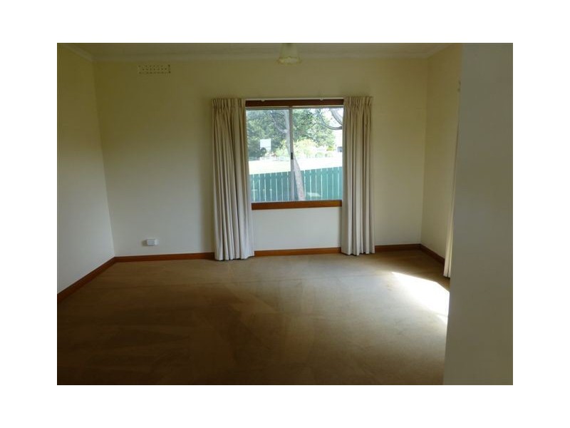 1 Dally Street, Beaconsfield TAS 7270