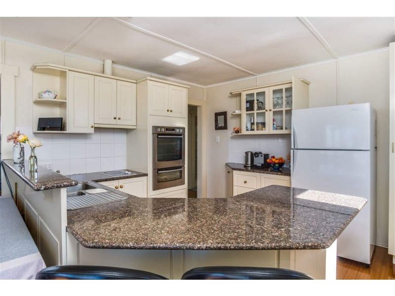 12 Ross Street, Beauty Point TAS 7270