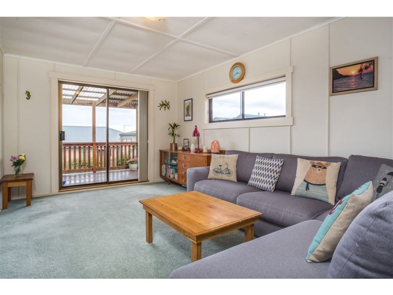 12 Ross Street, Beauty Point TAS 7270