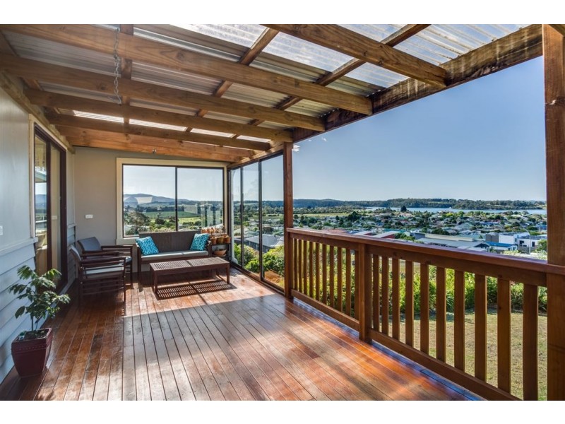 12 Ross Street, Beauty Point TAS 7270