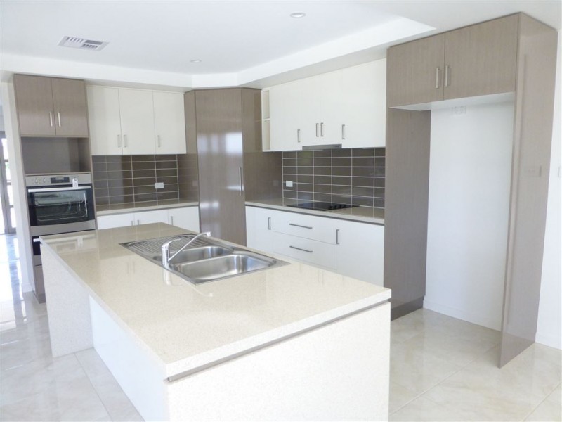16 Sundowner Ave, Legana TAS 7277