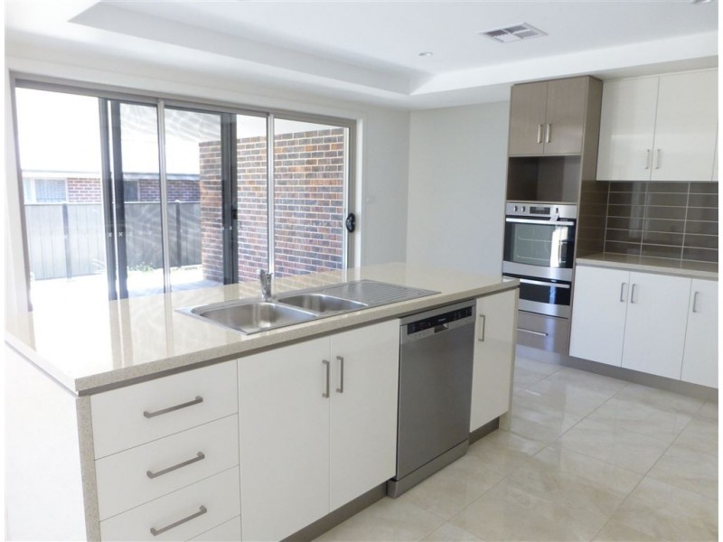 16 Sundowner Ave, Legana TAS 7277