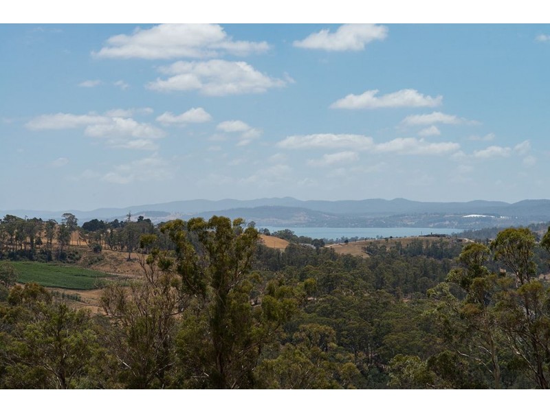 8 Mountain View Crescent, Grindelwald TAS 7277