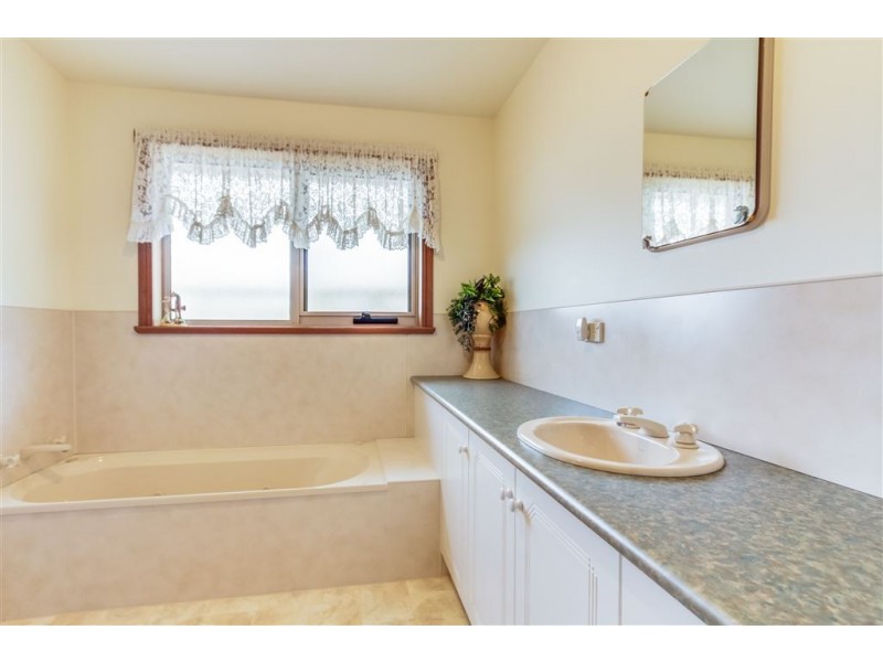 108 Clarence Point Road, Clarence Point TAS 7270