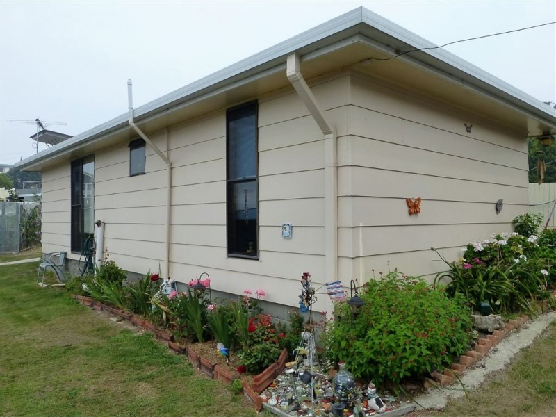 148 Charles St, Beauty Point TAS 7270