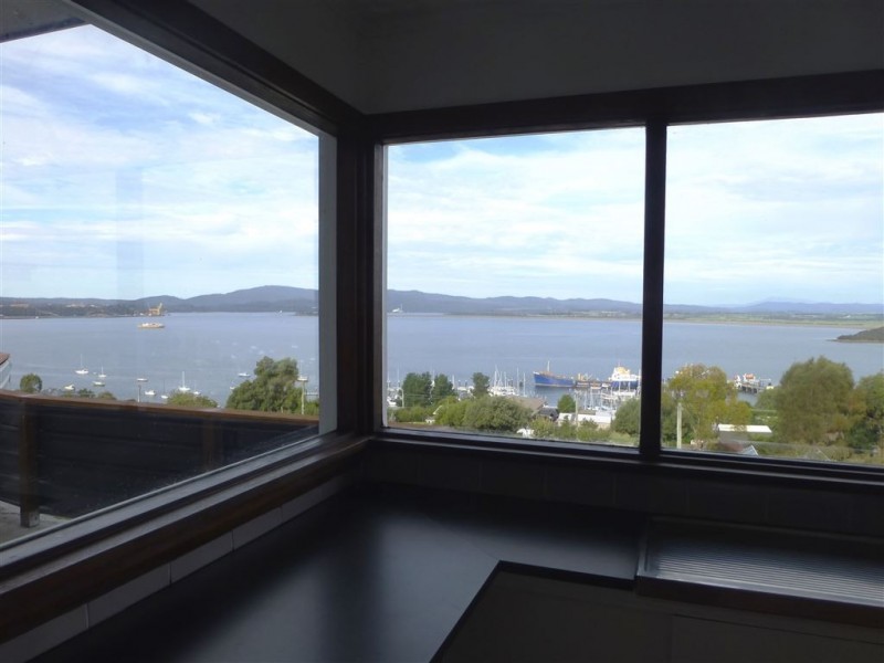 108 Oxford Street, Beauty Point TAS 7270