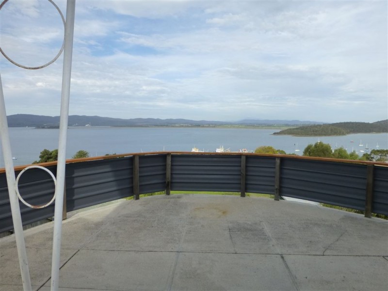 108 Oxford Street, Beauty Point TAS 7270