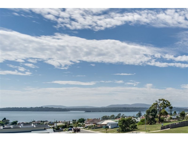 16 Ross Street, Beauty Point TAS 7270