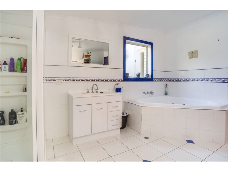 16 Ross Street, Beauty Point TAS 7270