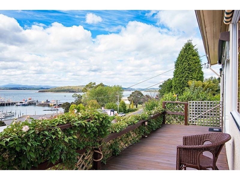 131 Flinders Street, Beauty Point TAS 7270
