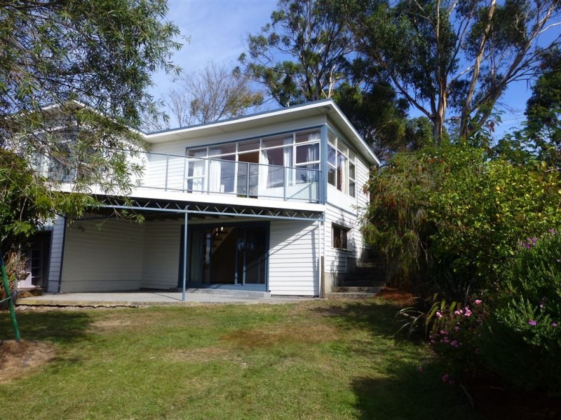 68 Flinders Street, Beauty Point TAS 7270
