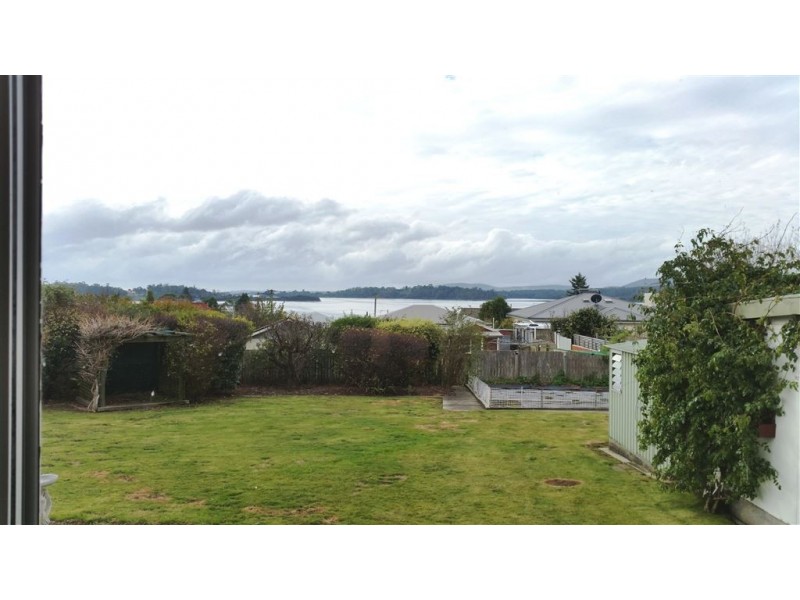 22 Napier Street, Beauty Point TAS 7270
