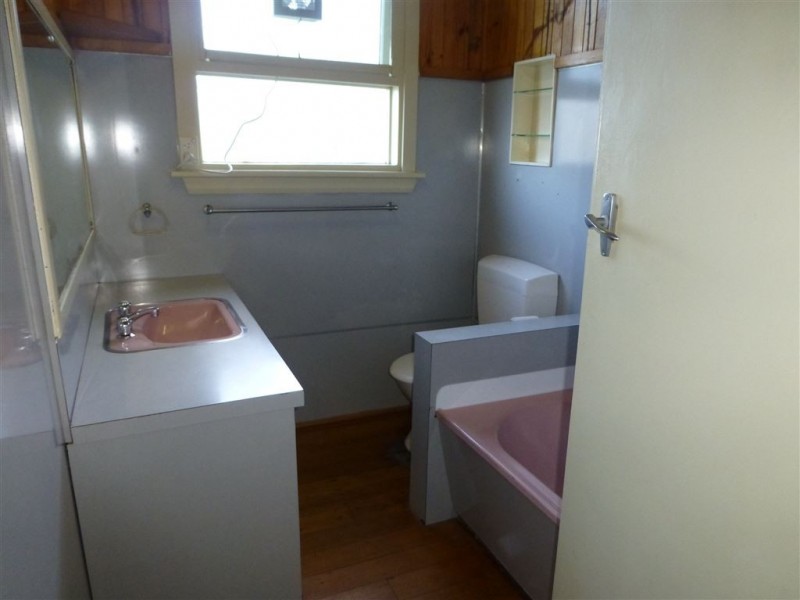68 Flinders Street, Beauty Point TAS 7270
