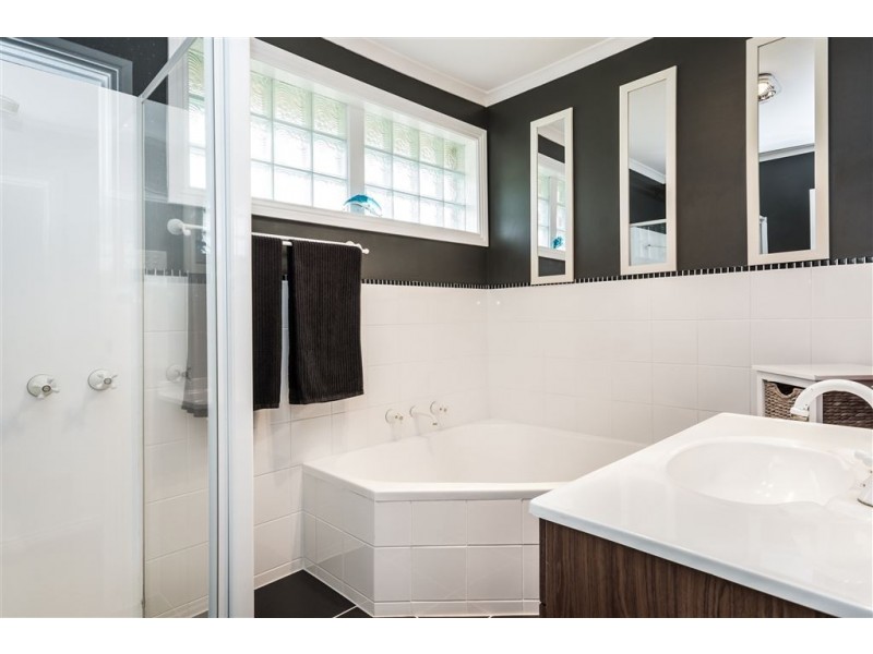 19 Ernest Street, Beauty Point TAS 7270
