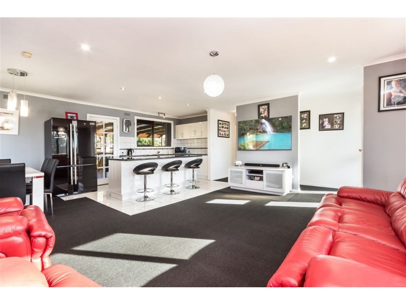 19 Ernest Street, Beauty Point TAS 7270
