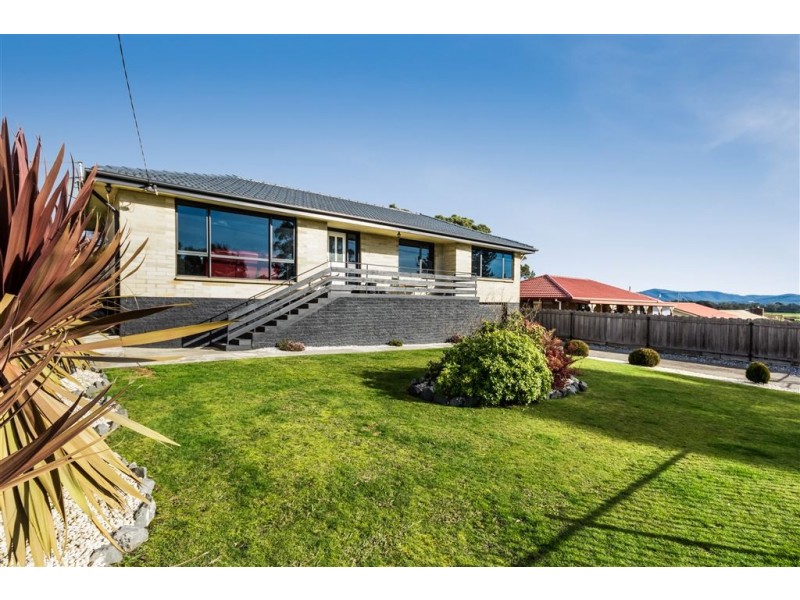 19 Ernest Street, Beauty Point TAS 7270