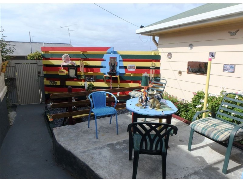 148 Charles Street, Beauty Point TAS 7270