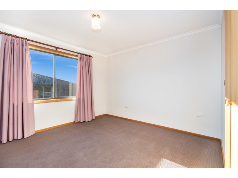 3 Iris Close, Riverside TAS 7250
