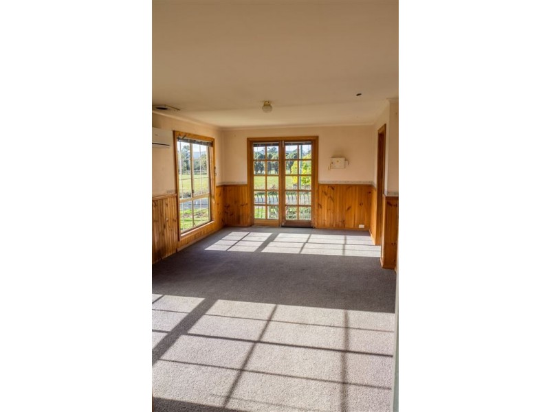 427 Gravelly Beach Road, Gravelly Beach TAS 7276